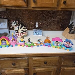 Little People Floats And Princesses